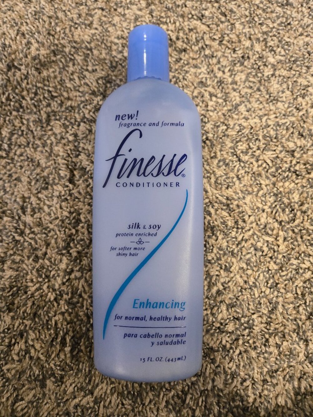 New Finesse Silk & Soy Enhancing Conditioner 15 oz.